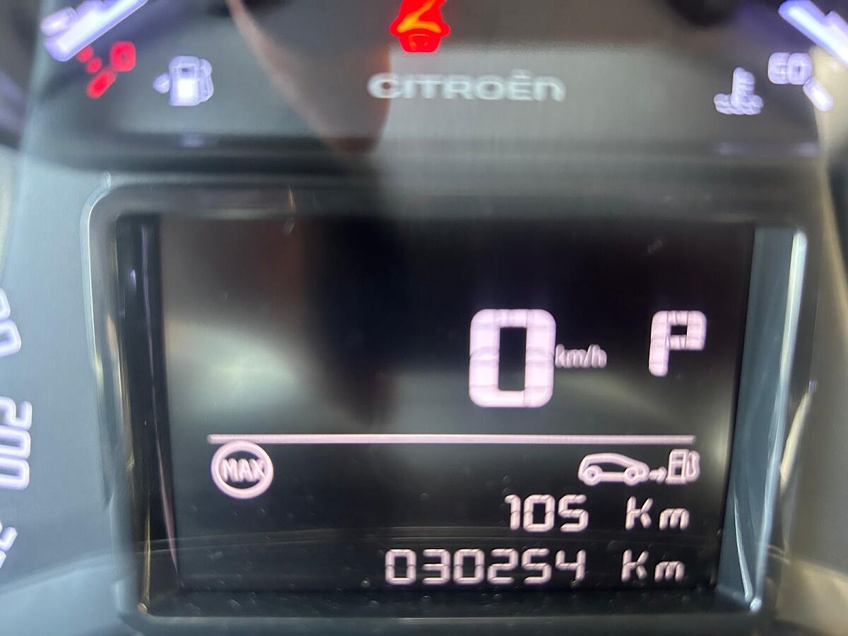 CITROEN C3 SHINE 1.2 E-THP AUTO SPANISH LHD IN SPAIN ONLY 18000 MILES SUPER 2023